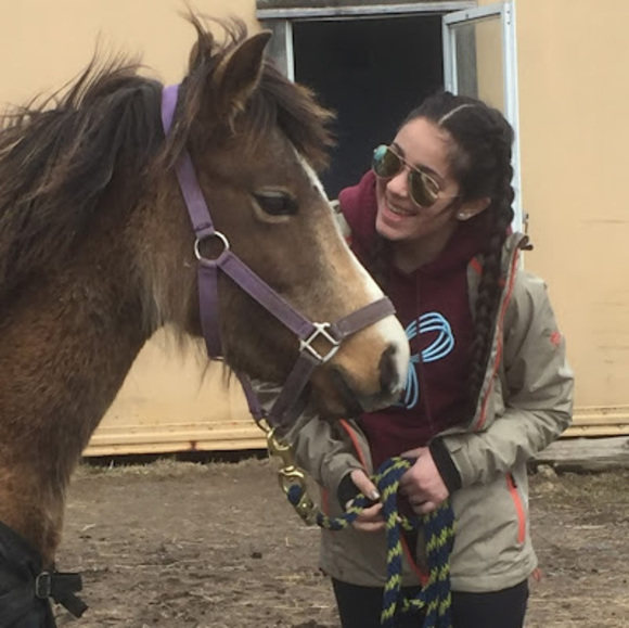 Meet your Posher, Carina - Picture 1 of 1